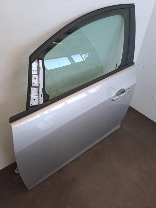 Image Porte avant gauche - OPEL ASTRA J