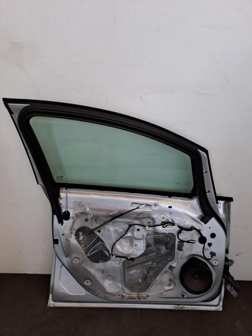 Image Porte avant gauche - OPEL ASTRA J