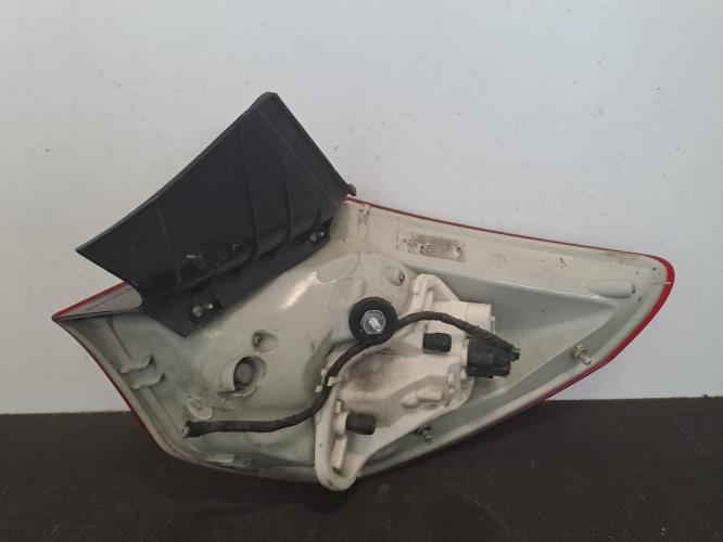 Image Feu arriere principal gauche (feux) - OPEL ASTRA J