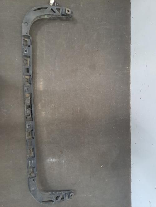 Image Support de pare chocs arriere - VOLKSWAGEN PASSAT 5