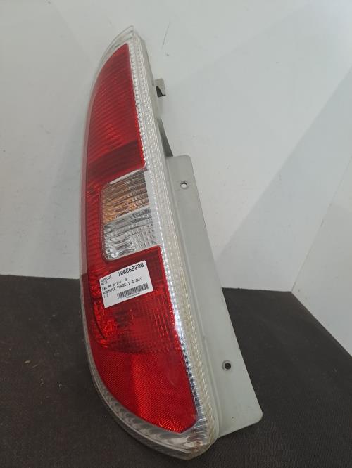 Image Feu arriere principal gauche (feux) - SKODA ROOMSTER