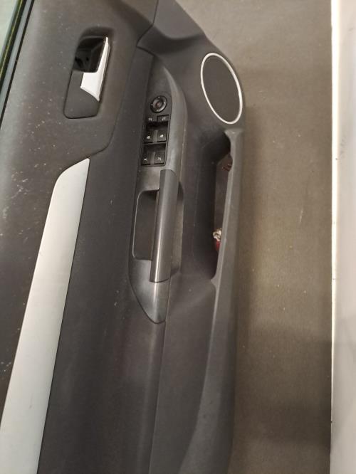 Image Porte avant gauche - OPEL TIGRA 2