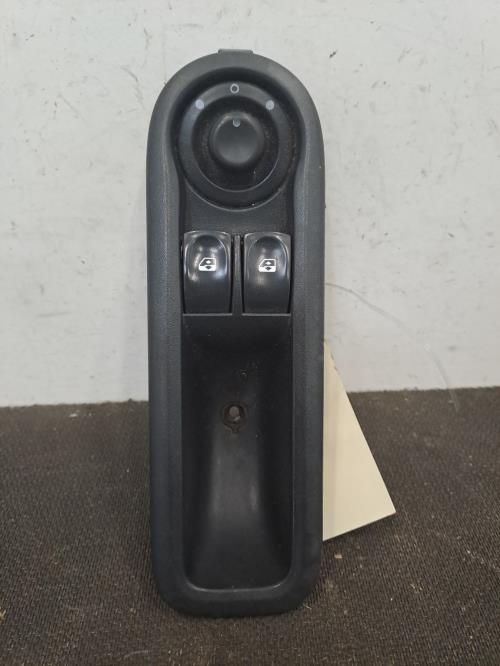 Image Interrupteur de leve vitre avant gauche - RENAULT TWINGO 2