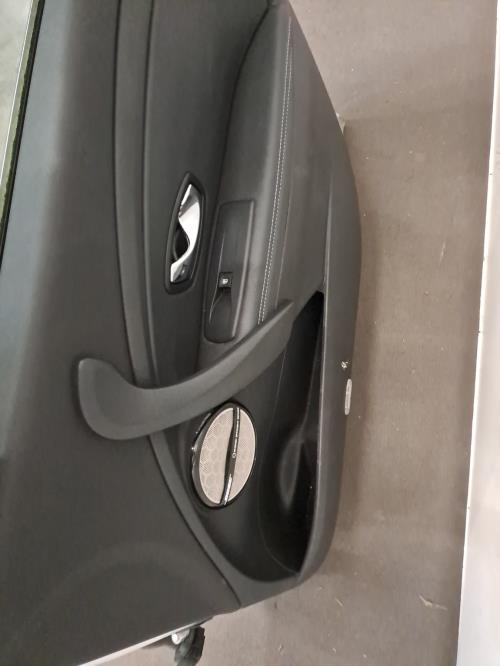 Image Porte avant droit - RENAULT MEGANE 3