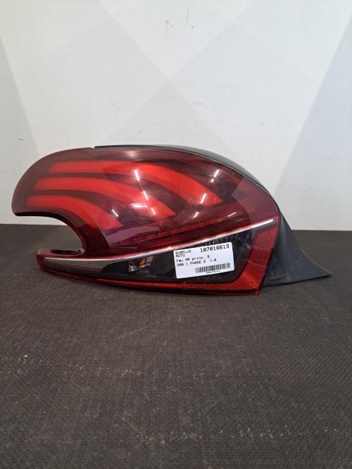 Image Feu arriere principal gauche (feux) - PEUGEOT 208 1