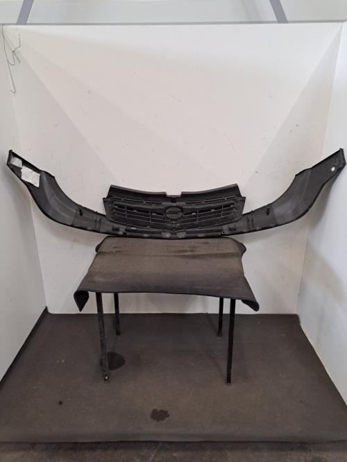 Image Calandre - OPEL VIVARO 1