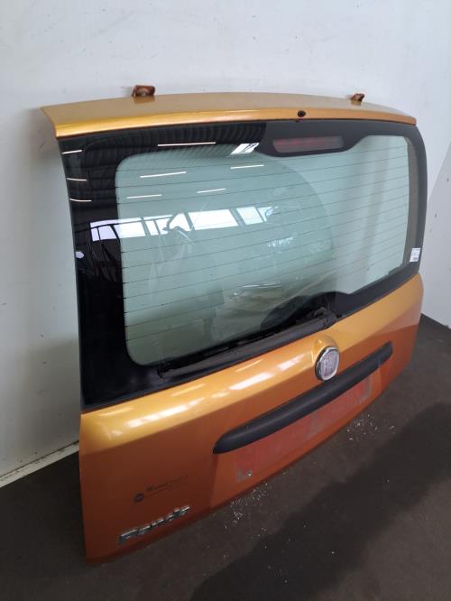 Image Malle/Hayon arriere - FIAT PANDA 2