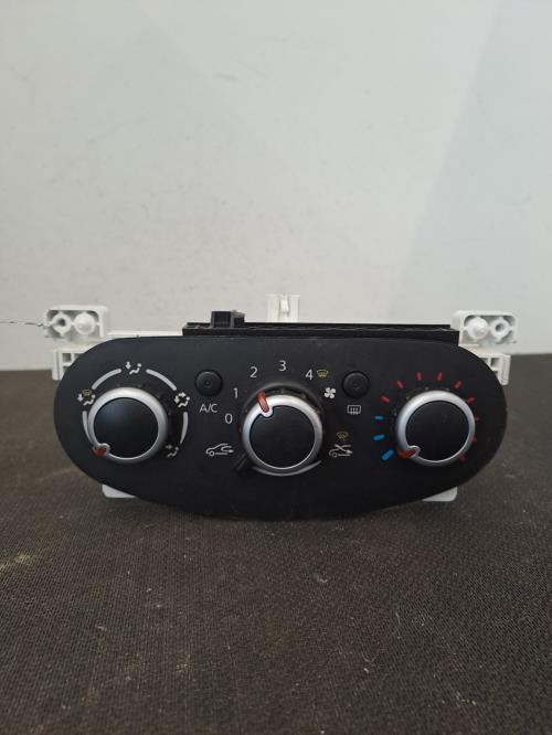 Image Commande chauffage - RENAULT TWINGO 3
