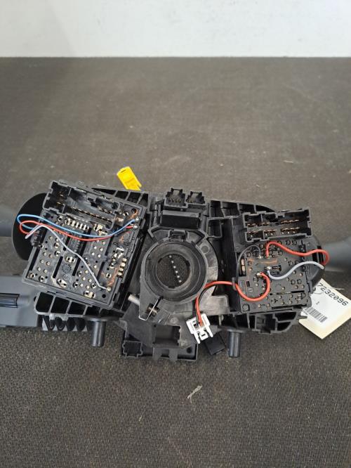 Image Com (Bloc Contacteur Tournant+Commodo Essuie Glace+Commodo Phare) - RENAULT TWINGO 3