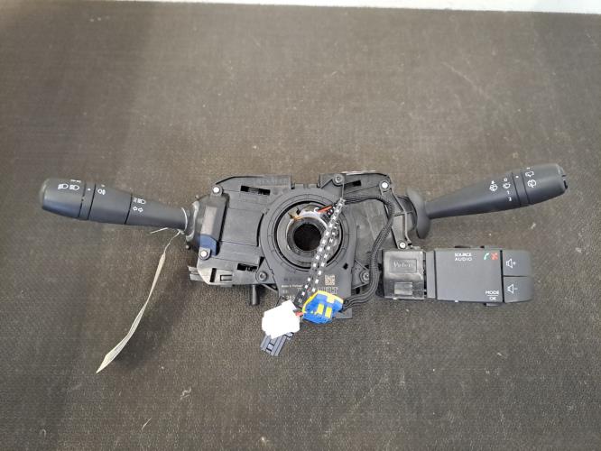Image Com (Bloc Contacteur Tournant+Commodo Essuie Glace+Commodo Phare) - RENAULT TWINGO 3