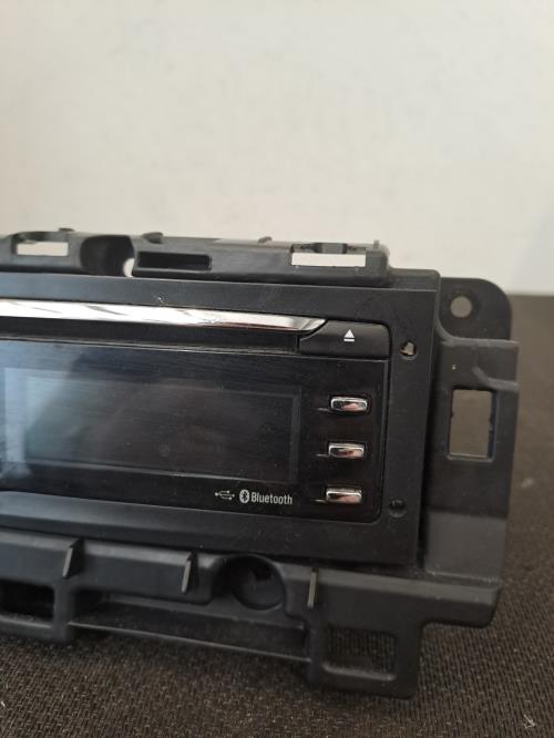 Image Autoradio d'origine - PEUGEOT 208 1