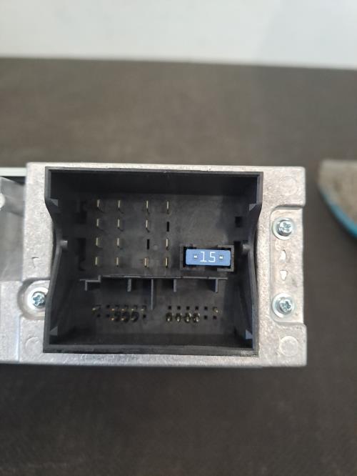 Image Autoradio d'origine - PEUGEOT 208 1