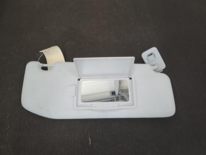 Image Pare soleil droit - PEUGEOT 208 1