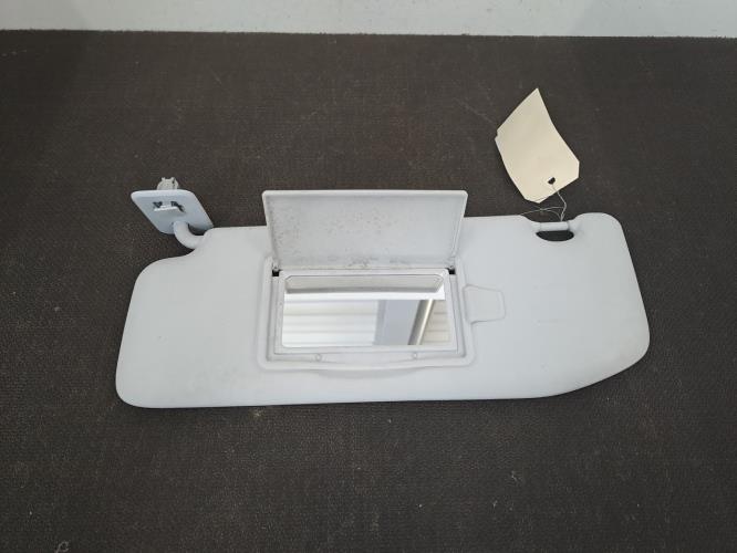 Image Pare soleil gauche - PEUGEOT 208 1