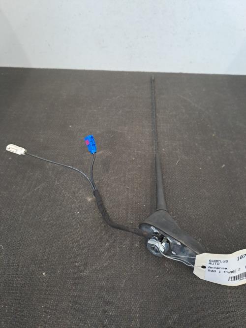 Image Antenne - PEUGEOT 208 1