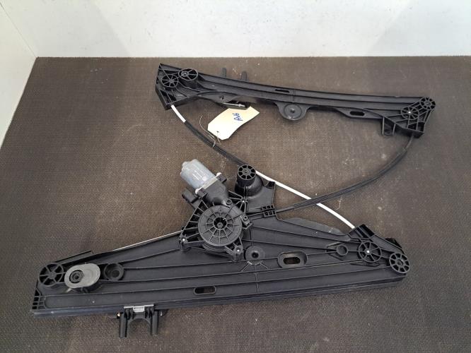Image Leve vitre electrique avant gauche - PEUGEOT 308 3 SW