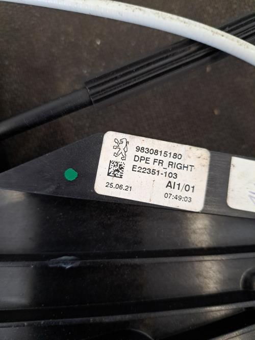 Image Leve vitre electrique avant droit - PEUGEOT 308 3 SW