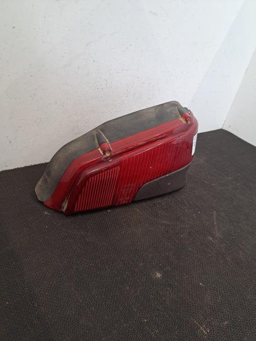 Image Feu arriere principal droit (feux) - PEUGEOT 106