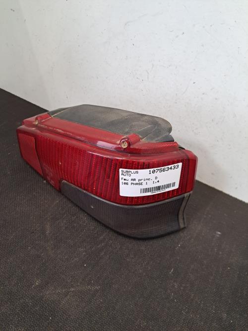 Image Feu arriere principal droit (feux) - PEUGEOT 106