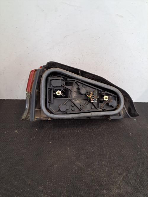 Image Feu arriere principal droit (feux) - PEUGEOT 106