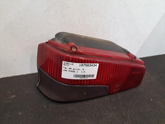 Image Feu arriere principal gauche (feux) - PEUGEOT 106
