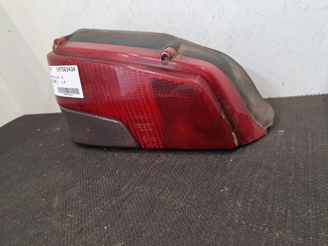Image Feu arriere principal gauche (feux) - PEUGEOT 106
