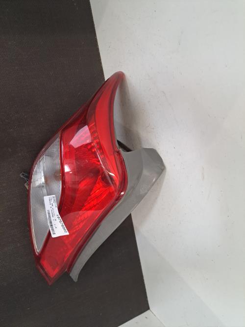 Image Feu arriere principal gauche (feux) - TOYOTA YARIS 3