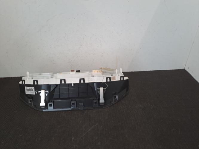 Image Compteur - PEUGEOT 208 1