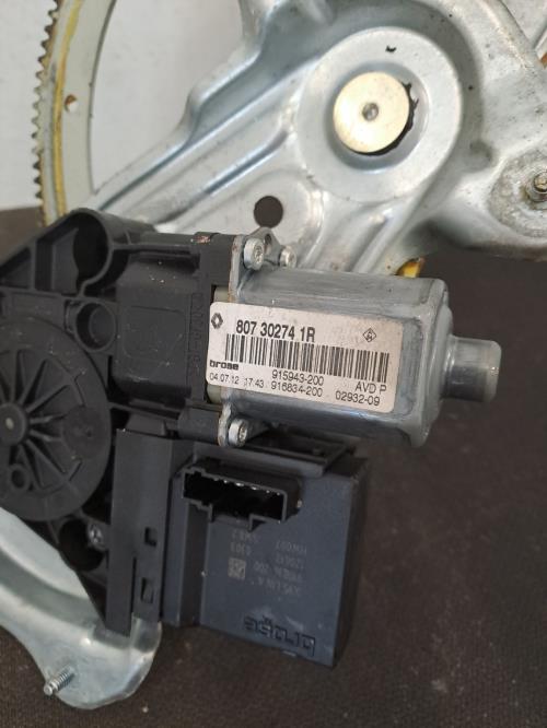 Image Leve vitre electrique avant droit - RENAULT SCENIC 3