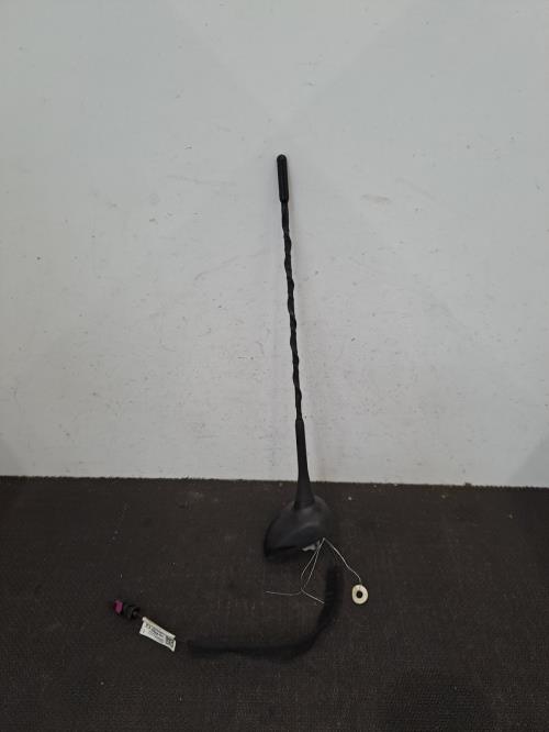 Image Antenne - OPEL CORSA E