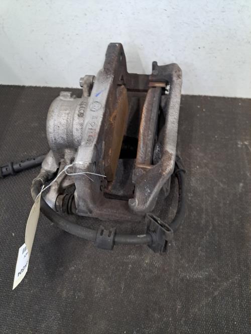 Image Etrier avant gauche (freinage) - PEUGEOT 308 3 SW