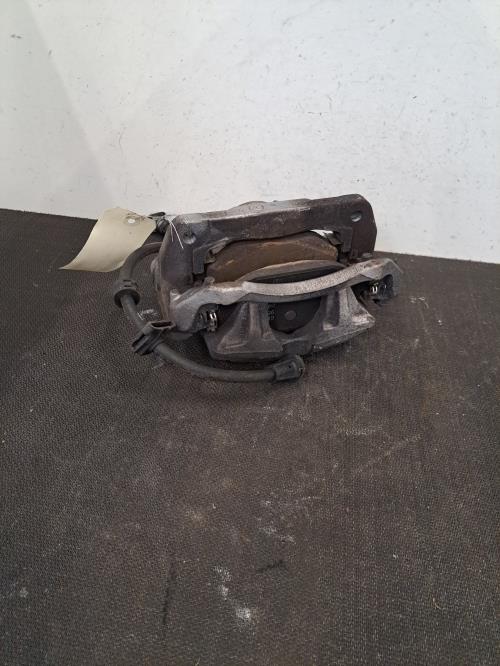 Image Etrier avant gauche (freinage) - PEUGEOT 308 3 SW