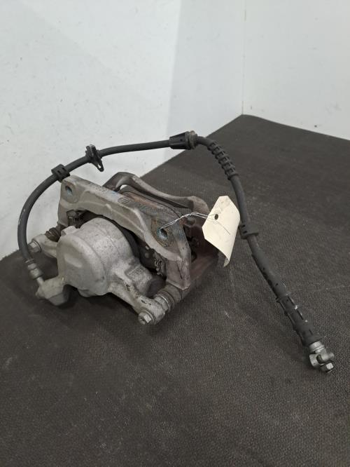 Image Etrier avant droit (freinage) - PEUGEOT 308 3 SW