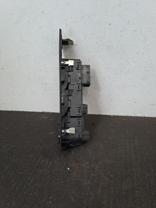 Image Interrupteur de leve vitre avant gauche - CITROEN C4 SPACETOURER