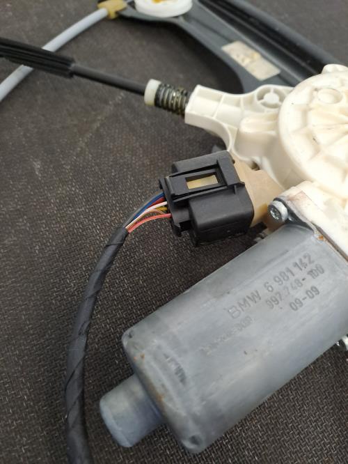 Image Leve vitre electrique avant droit - BMW SERIE 5 E60