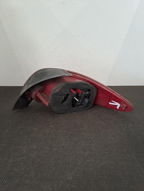 Image Feu arriere principal gauche (feux) - PEUGEOT 206