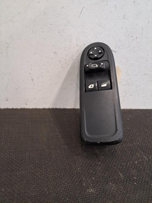 Image Interrupteur de leve vitre avant gauche - CITROEN C3 2