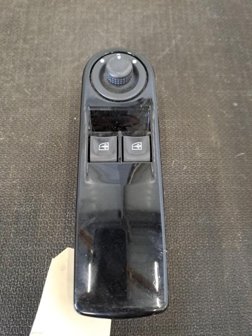 Image Interrupteur de leve vitre avant gauche - RENAULT CLIO 4