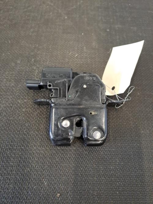 Image Serrure de hayon - RENAULT CLIO 4