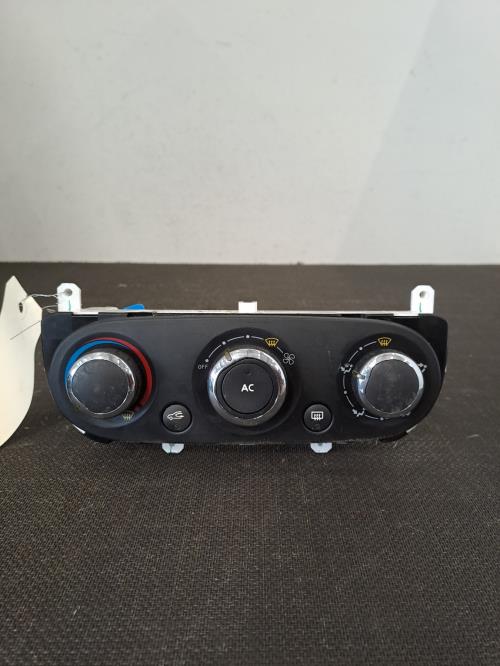 Image Commande chauffage - RENAULT CLIO 4