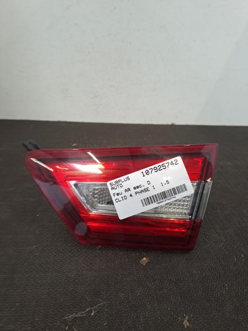 Image Feu arriere secondaire droit (feux) - RENAULT CLIO 4