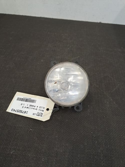 Image Anti brouillard gauche (feux) - RENAULT CLIO 4