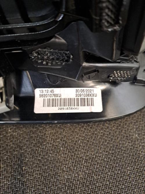 Image Console central (interieur plastique) - PEUGEOT 308 2