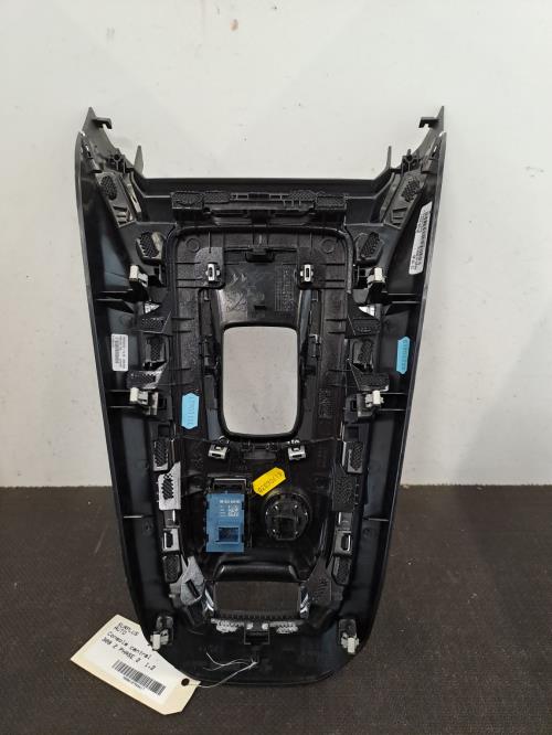 Image Console central (interieur plastique) - PEUGEOT 308 2