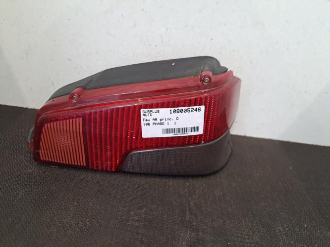 Image Feu arriere principal droit (feux) - PEUGEOT 106