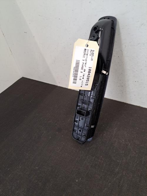 Image Interrupteur de leve vitre avant gauche - RENAULT SCENIC 3