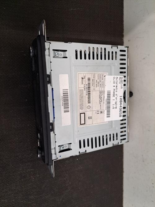 Image Autoradio d'origine - RENAULT CLIO 4