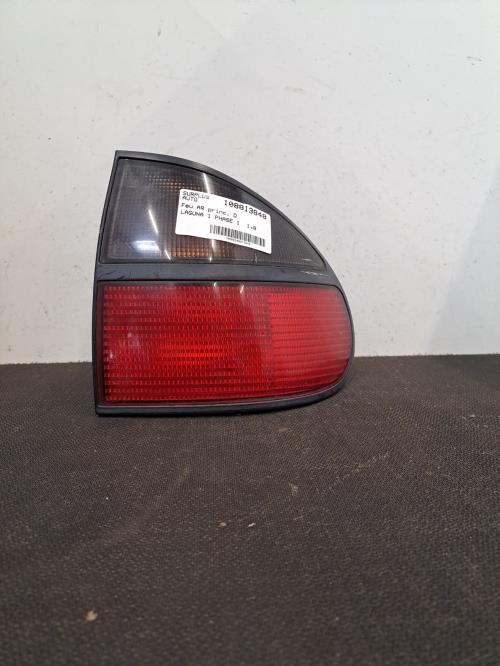 Image Feu arriere principal droit (feux) - RENAULT LAGUNA 1