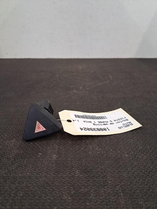 Image Bouton de warning - FORD FIESTA 5