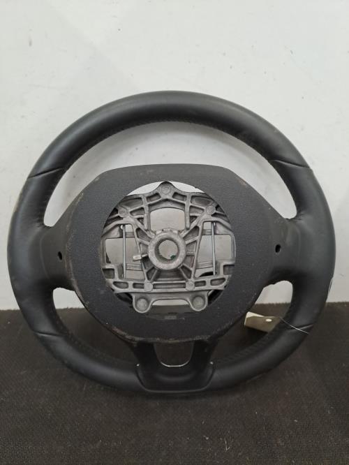 Image Volant - PEUGEOT 208 1